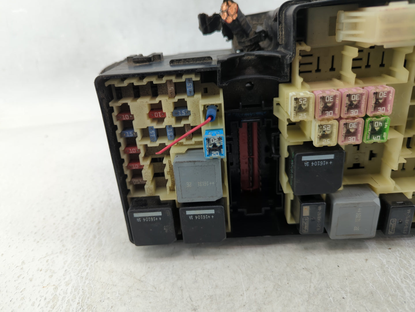 2013-2016 Ford Escape Fusebox Fuse Box Panel Relay Module P/N:AV6T-14A067-AD Fits Fits 2013 2014 2015 2016 OEM Used Auto Par