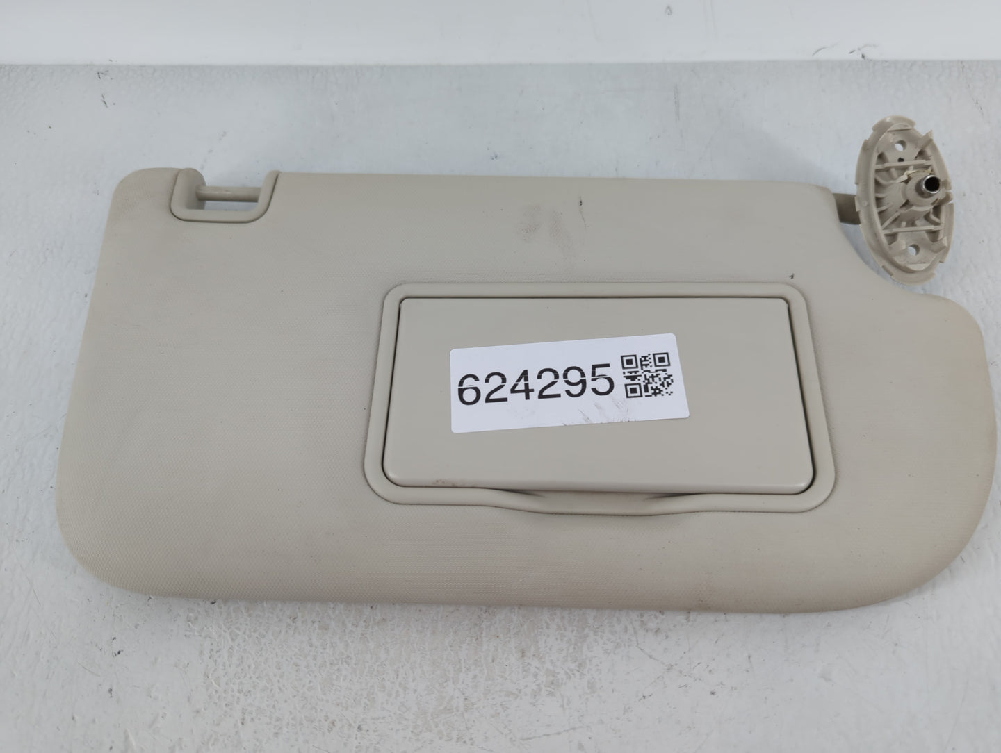 2013-2019 Ford Escape Sun Visor Shade Replacement Passenger Right Mirror Fits Fits 2013 2014 2015 2016 2017 2018 2019 OEM Us