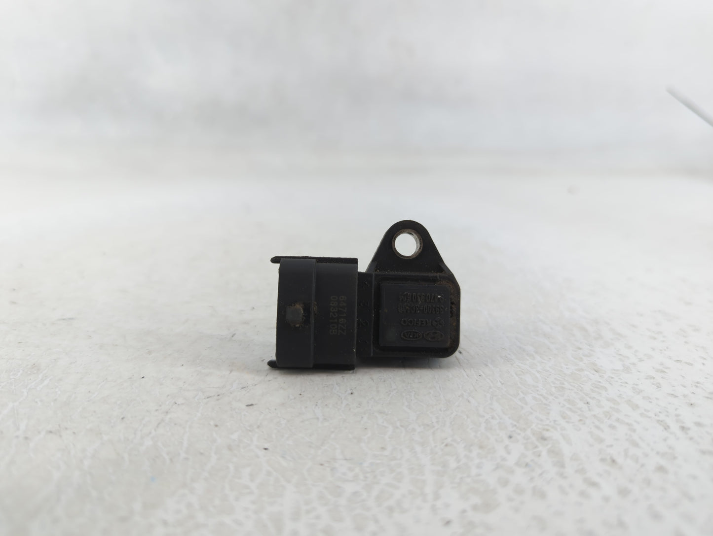 2013-2016 Ford Escape Mass Air Flow Meter Maf - Oemusedautoparts1.com