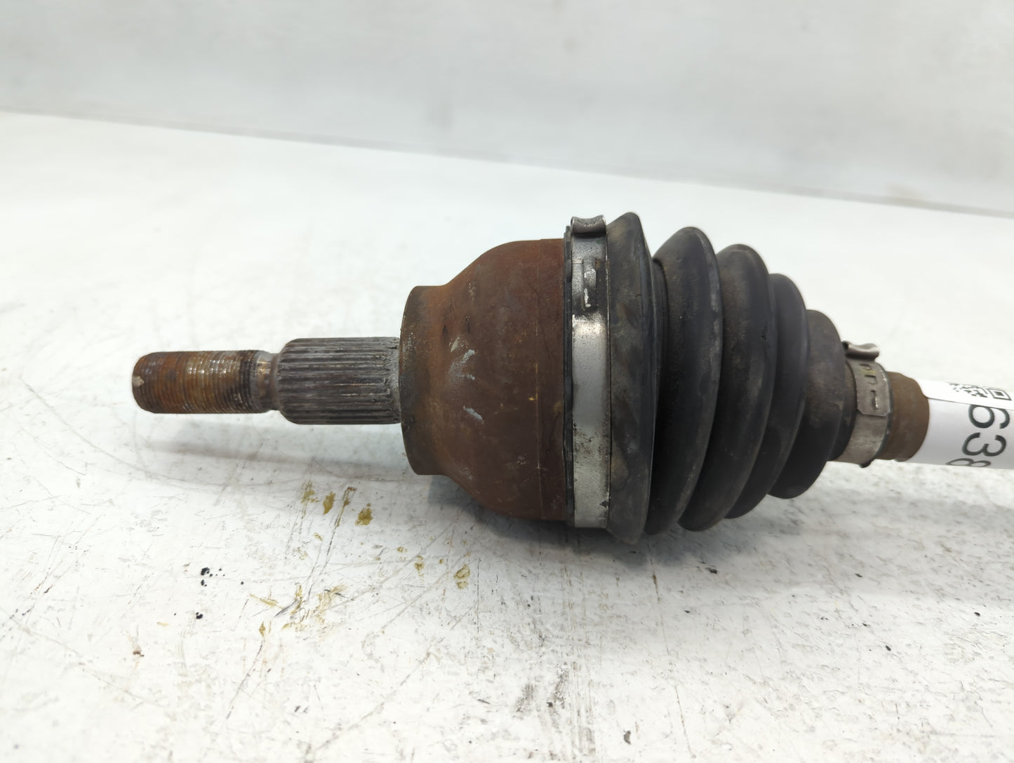 2013-2019 Ford Escape Axle Shaft Front Driver Cv C/v - Oemusedautoparts1.com
