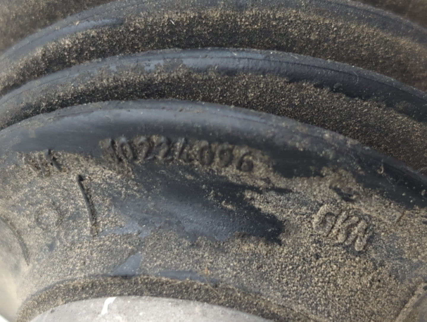 2013-2019 Ford Escape Axle Shaft Front Driver Cv C/v - Oemusedautoparts1.com