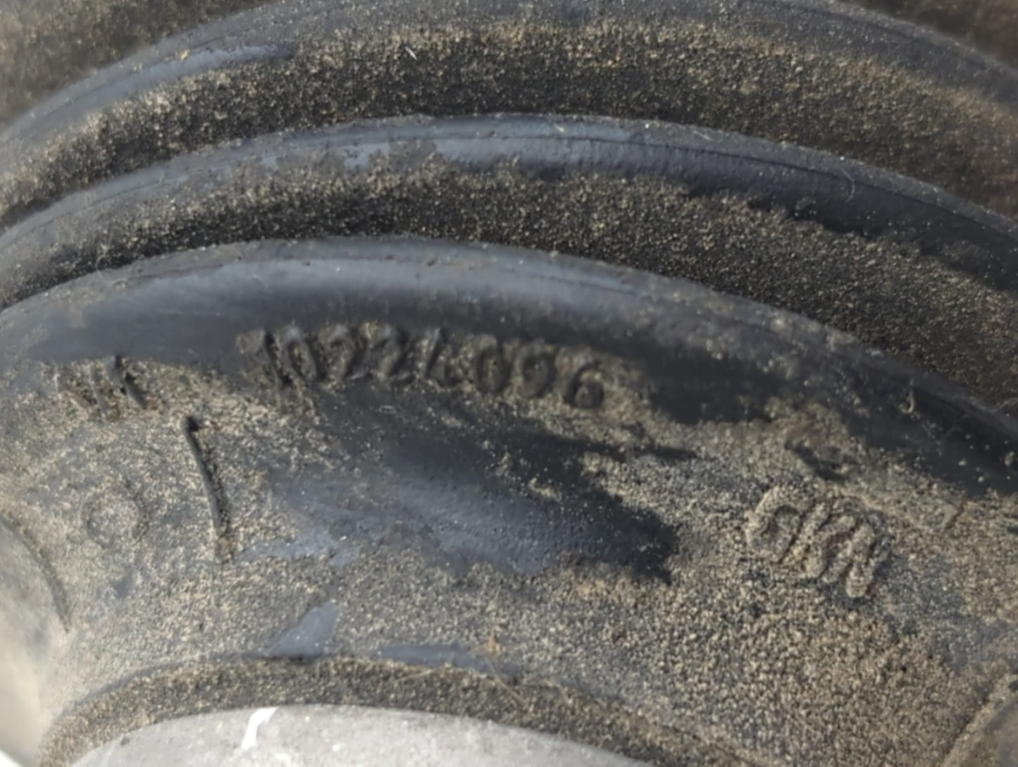 2013-2019 Ford Escape Axle Shaft Front Driver Cv C/v - Oemusedautoparts1.com