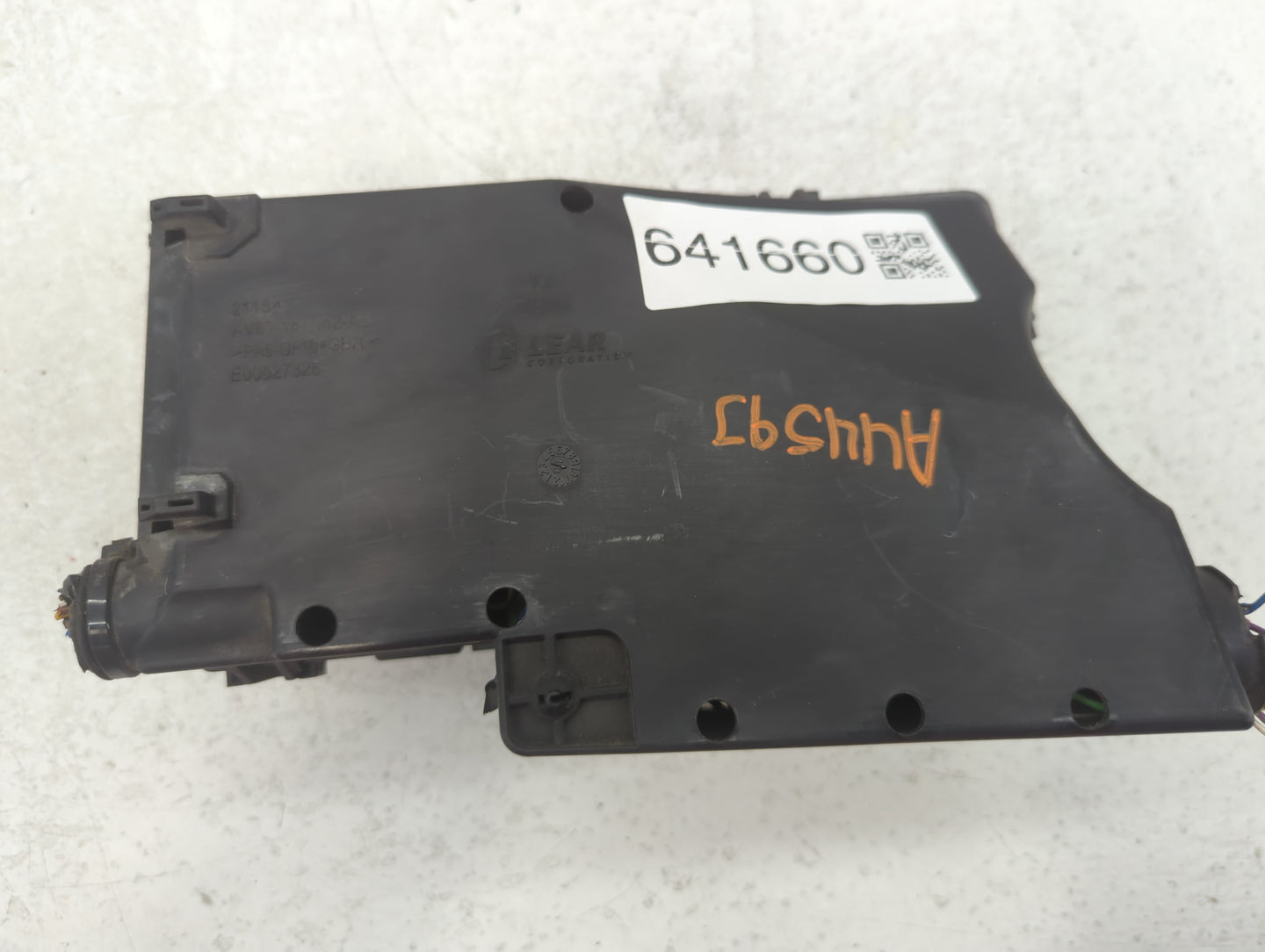 2013-2016 Ford Escape Fusebox Fuse Box Panel Relay Module P/N:E00027328 AV6T-14A142-AB Fits Fits 2013 2014 2015 2016 OEM Use
