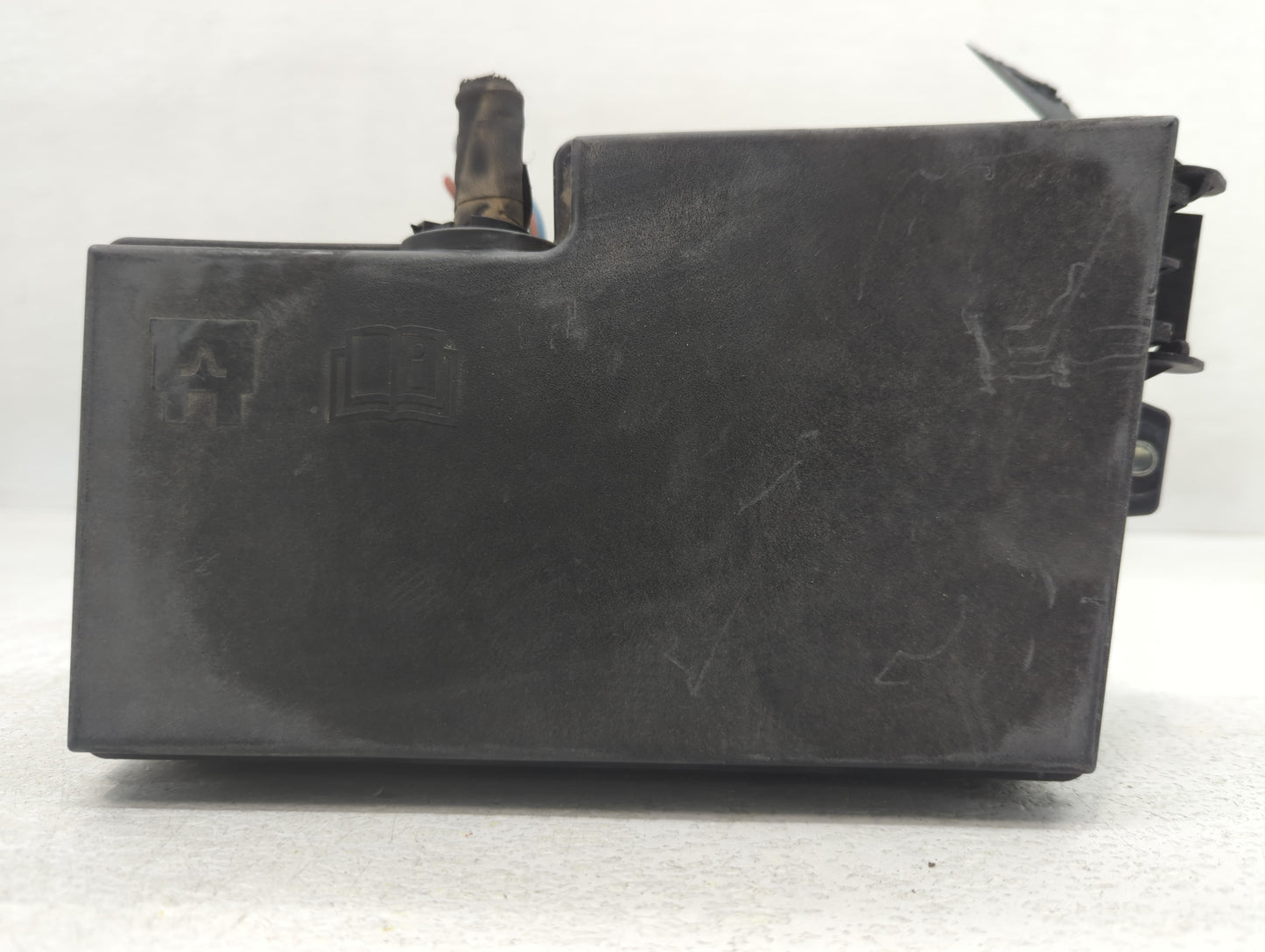 2013-2016 Ford Escape Fusebox Fuse Box Panel Relay Module P/N:E000027328 AV6T-14A142-AB Fits Fits 2013 2014 2015 2016 OEM Us