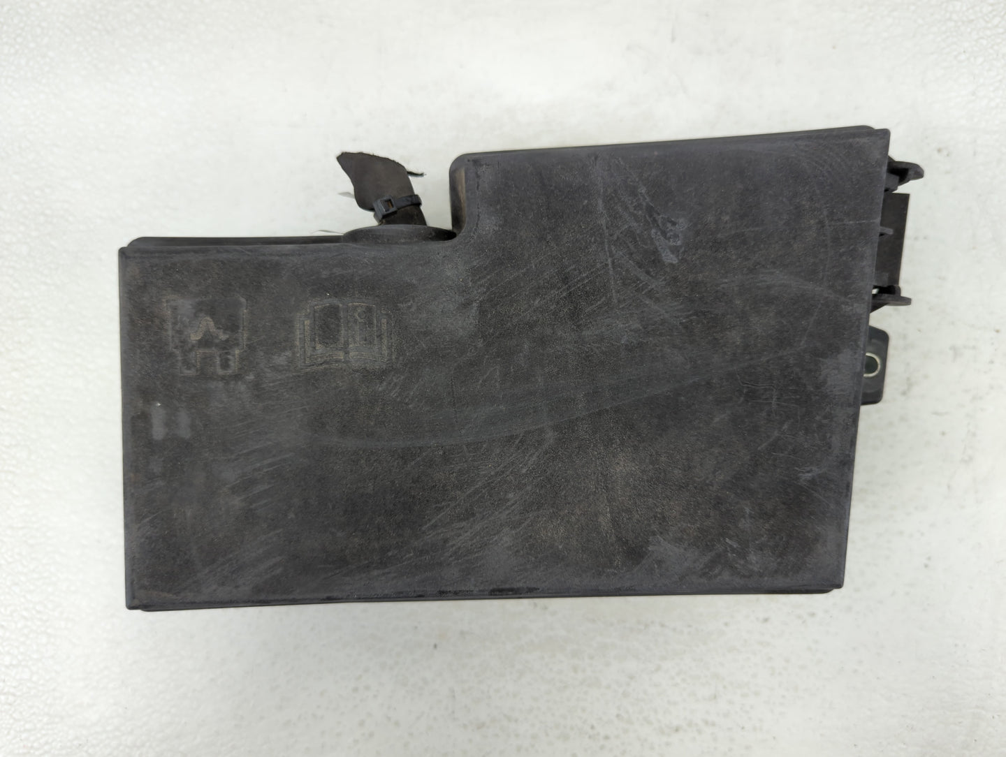 2013-2016 Ford Escape Fusebox Fuse Box Panel Relay Module P/N:AV6T-14A067-AD Fits Fits 2013 2014 2015 2016 OEM Used Auto Par