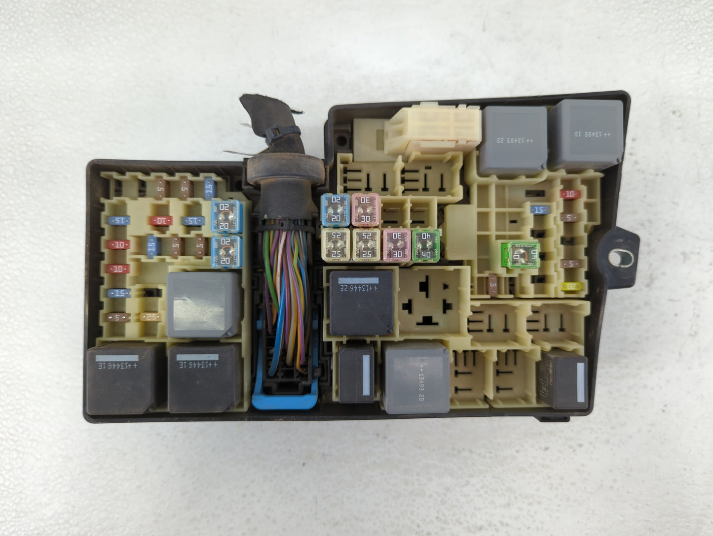 2013-2016 Ford Escape Fusebox Fuse Box Panel Relay Module P/N:AV6T-14A067-AD Fits Fits 2013 2014 2015 2016 OEM Used Auto Par