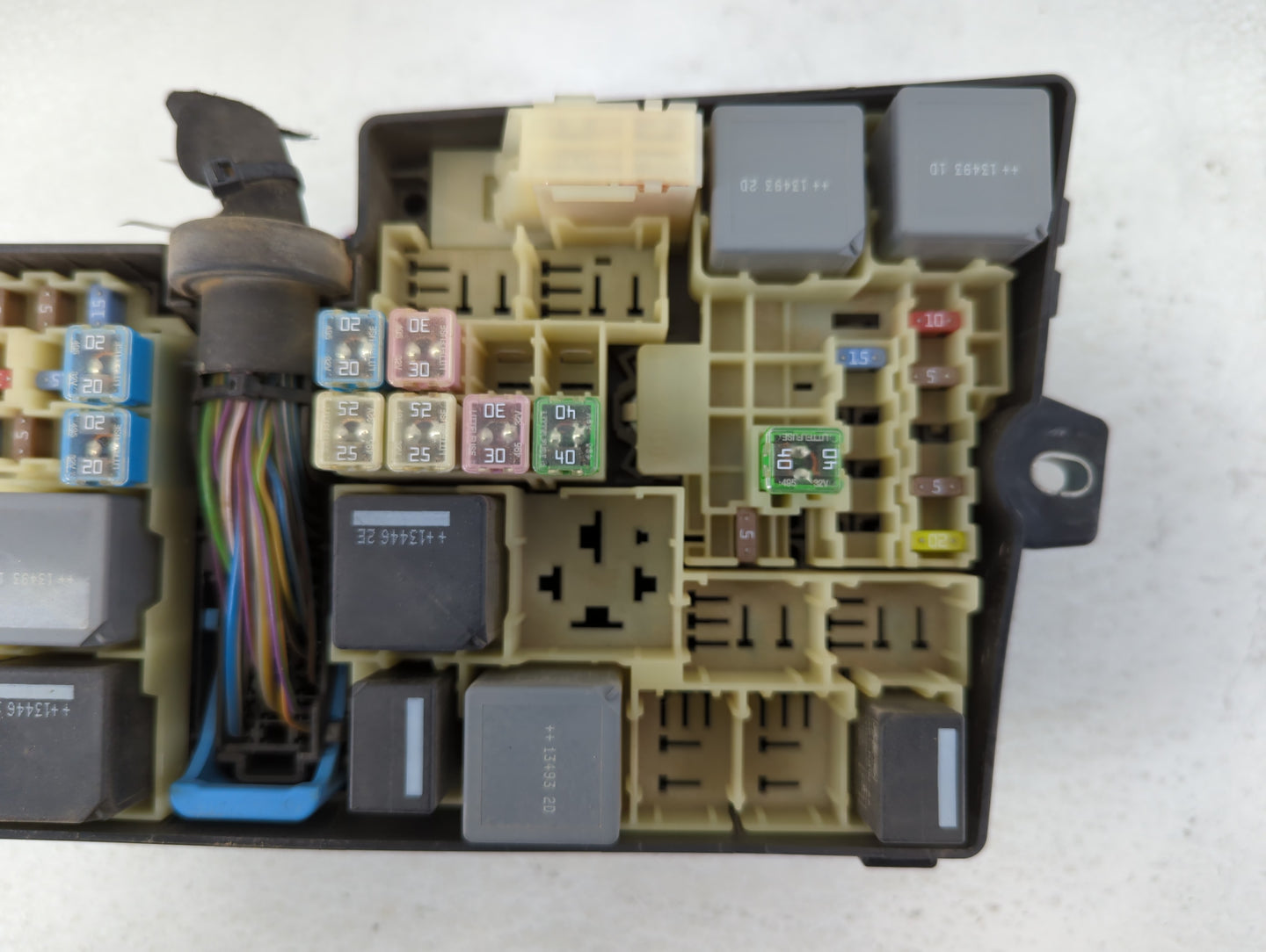 2013-2016 Ford Escape Fusebox Fuse Box Panel Relay Module P/N:AV6T-14A067-AD Fits Fits 2013 2014 2015 2016 OEM Used Auto Par