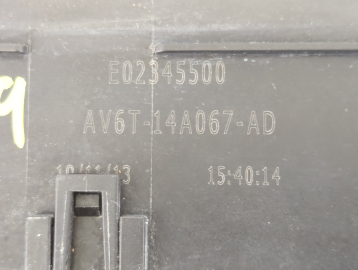 2013-2016 Ford Escape Fusebox Fuse Box Panel Relay Module P/N:AV6T-14A067-AD Fits Fits 2013 2014 2015 2016 OEM Used Auto Par