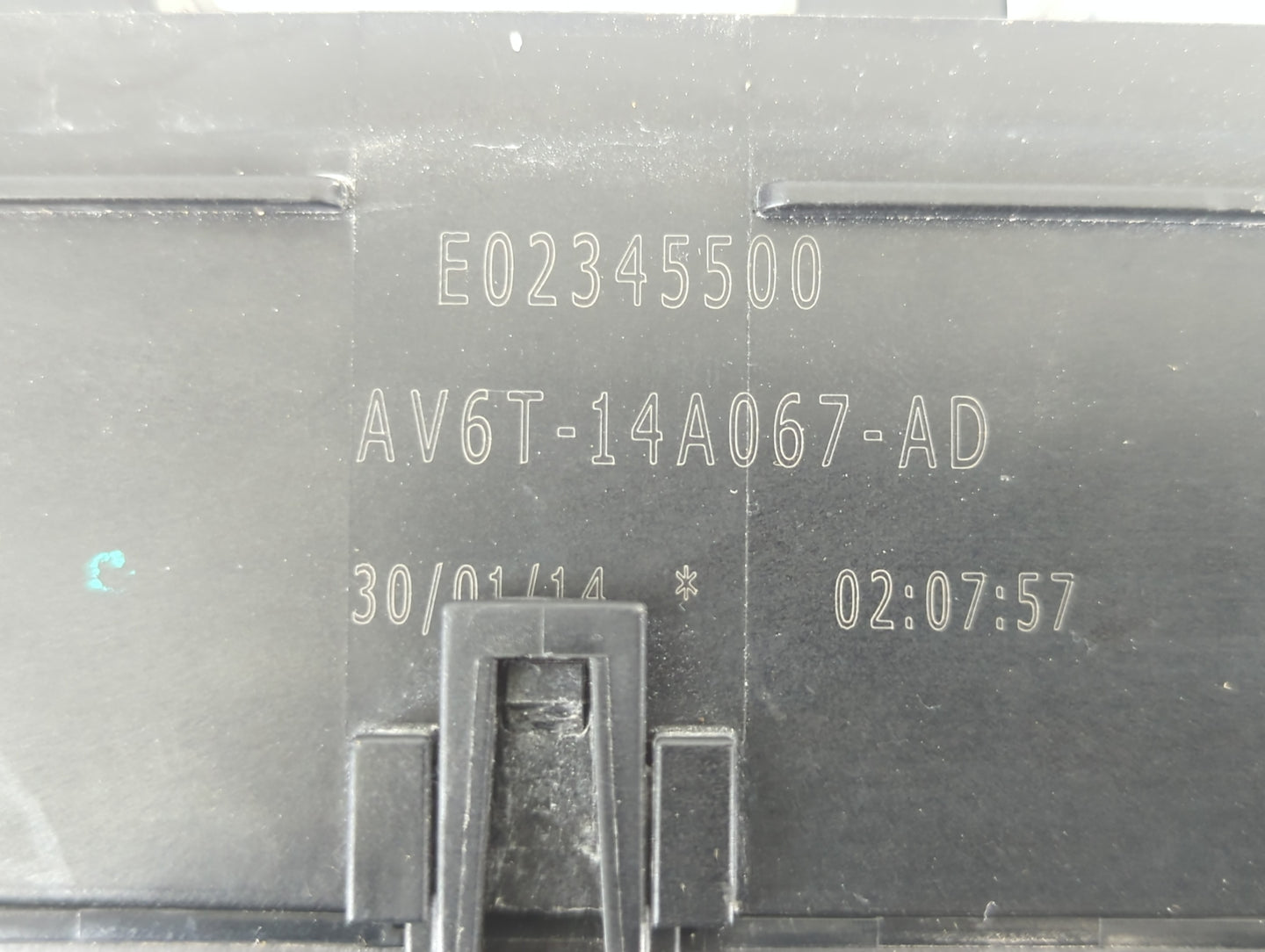 2013-2016 Ford Escape Fusebox Fuse Box Panel Relay Module P/N:AV6T-14A067-AD Fits Fits 2013 2014 2015 2016 OEM Used Auto Par