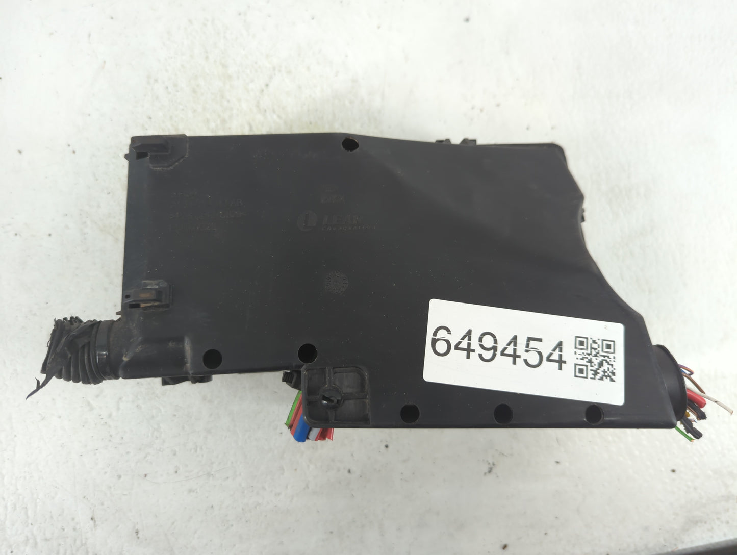 2013-2016 Ford Escape Fusebox Fuse Box Panel Relay Module P/N:E00027328 AV6T-14A142-AB Fits Fits 2013 2014 2015 2016 OEM Use