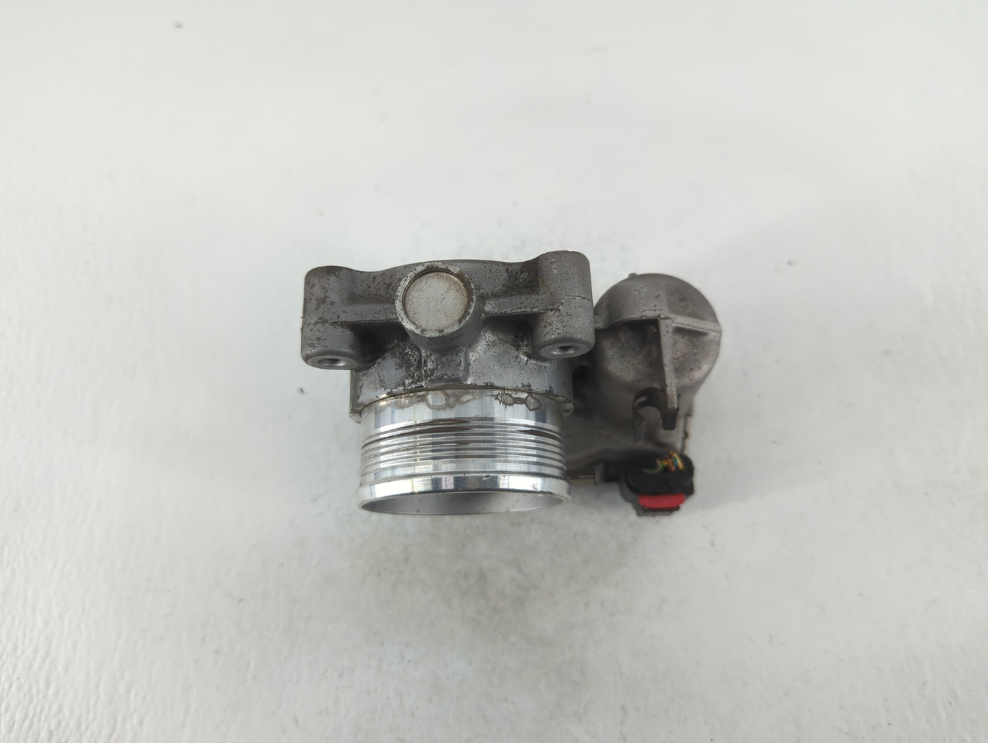 2013-2016 Ford Escape Throttle Body P/N:DS7E-9F991-BB Fits Fits 2012 2013 2014 2015 2016 2017 OEM Used Auto Parts - Oemuseda