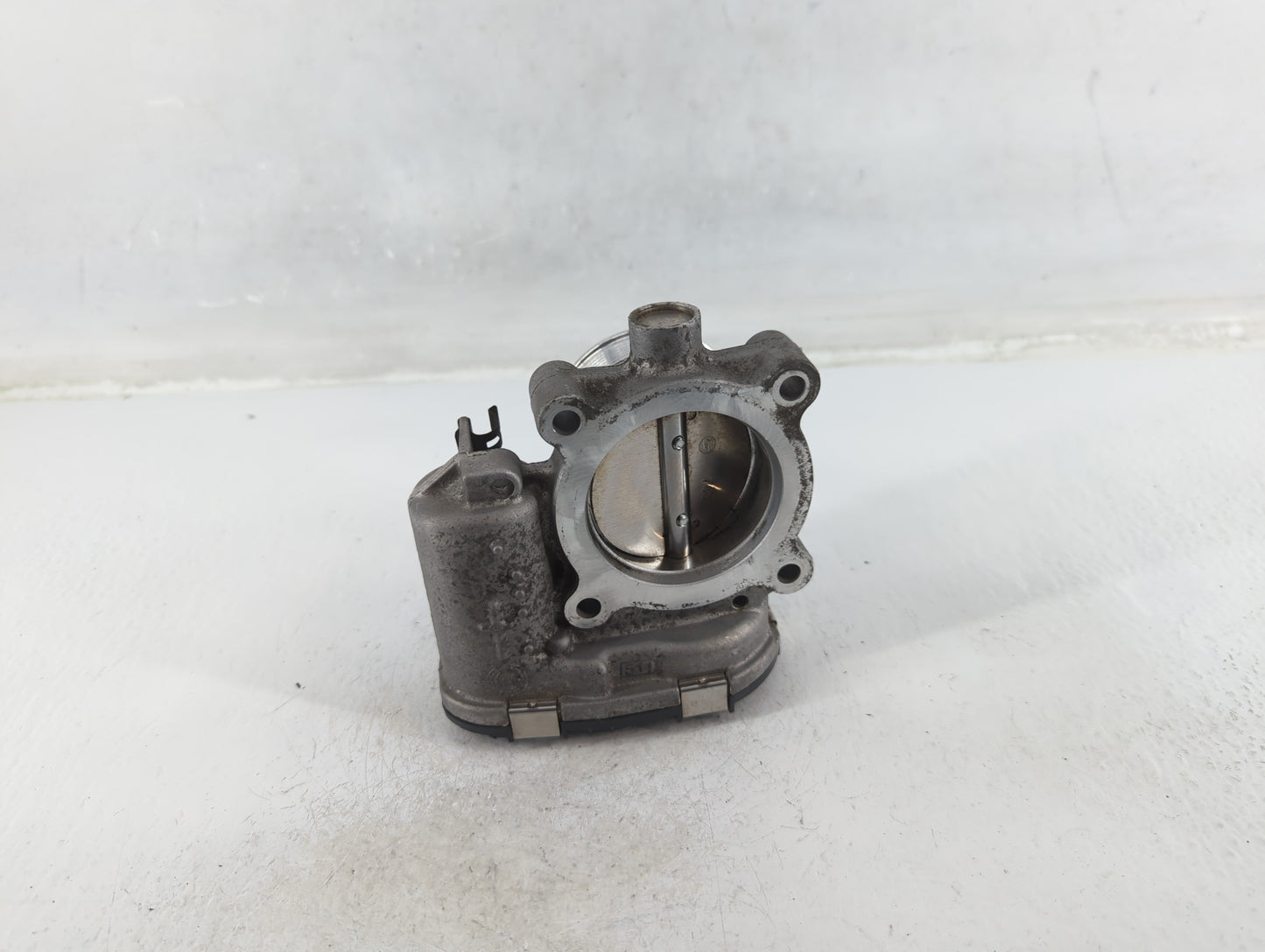 2013-2016 Ford Escape Throttle Body P/N:DS7E-9F991-BB Fits Fits 2012 2013 2014 2015 2016 2017 OEM Used Auto Parts - Oemuseda