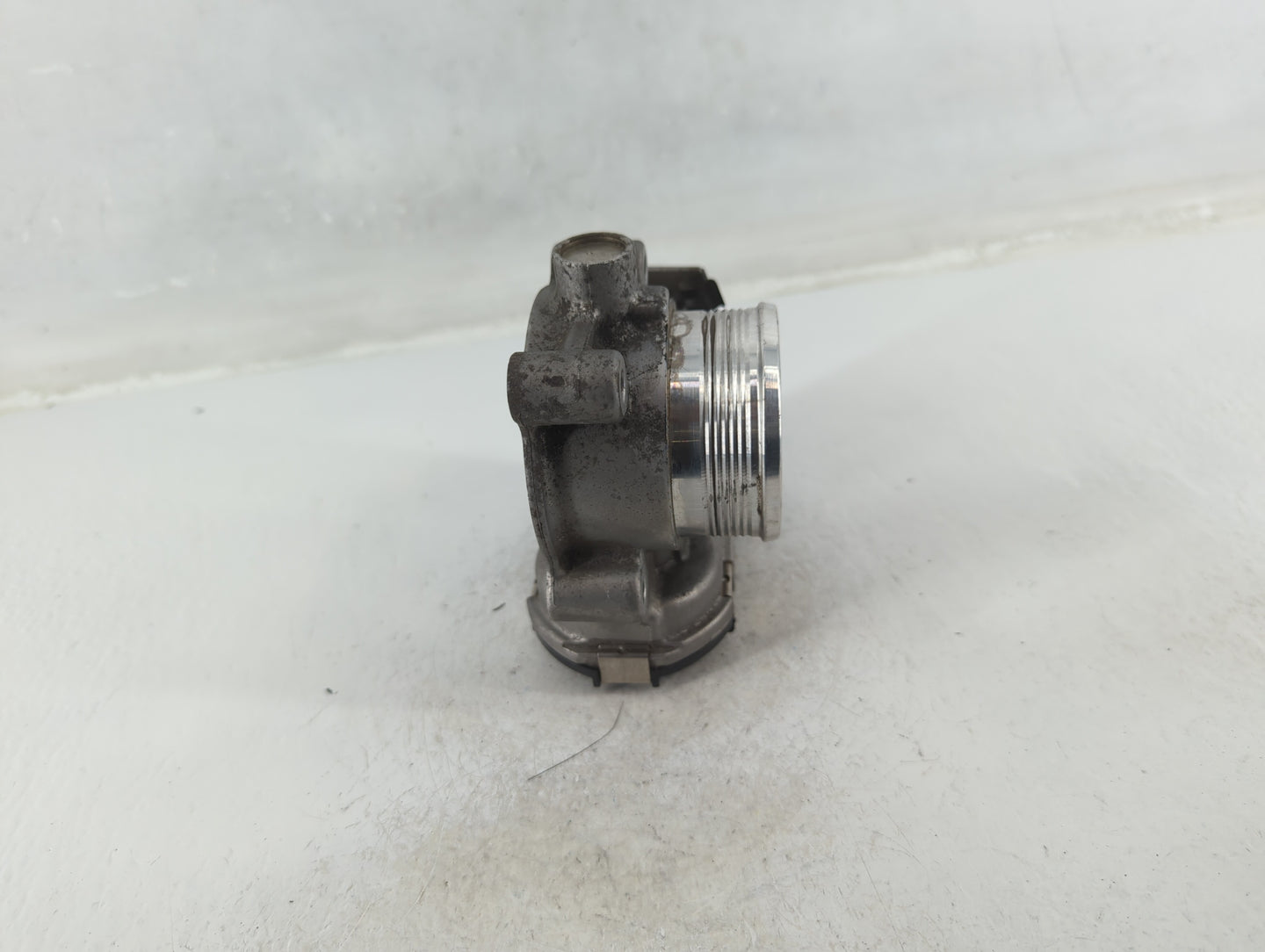 2013-2016 Ford Escape Throttle Body P/N:DS7E-9F991-BB Fits Fits 2012 2013 2014 2015 2016 2017 OEM Used Auto Parts - Oemuseda