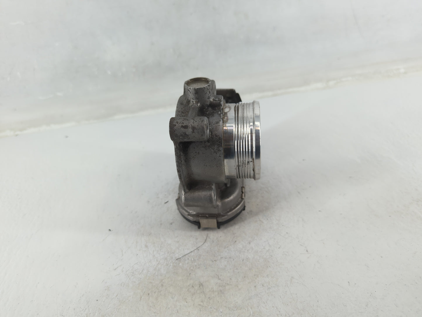 2013-2016 Ford Escape Throttle Body P/N:DS7E-9F991-BB Fits Fits 2012 2013 2014 2015 2016 2017 OEM Used Auto Parts - Oemuseda