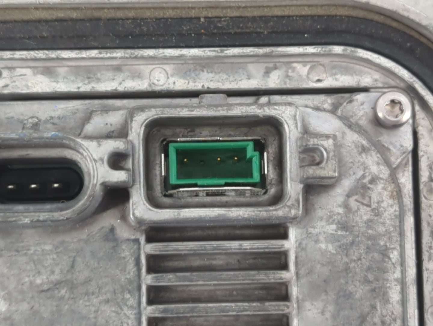 2013-2016 Ford Escape Headlight Ballast Head Light - Oemusedautoparts1.com