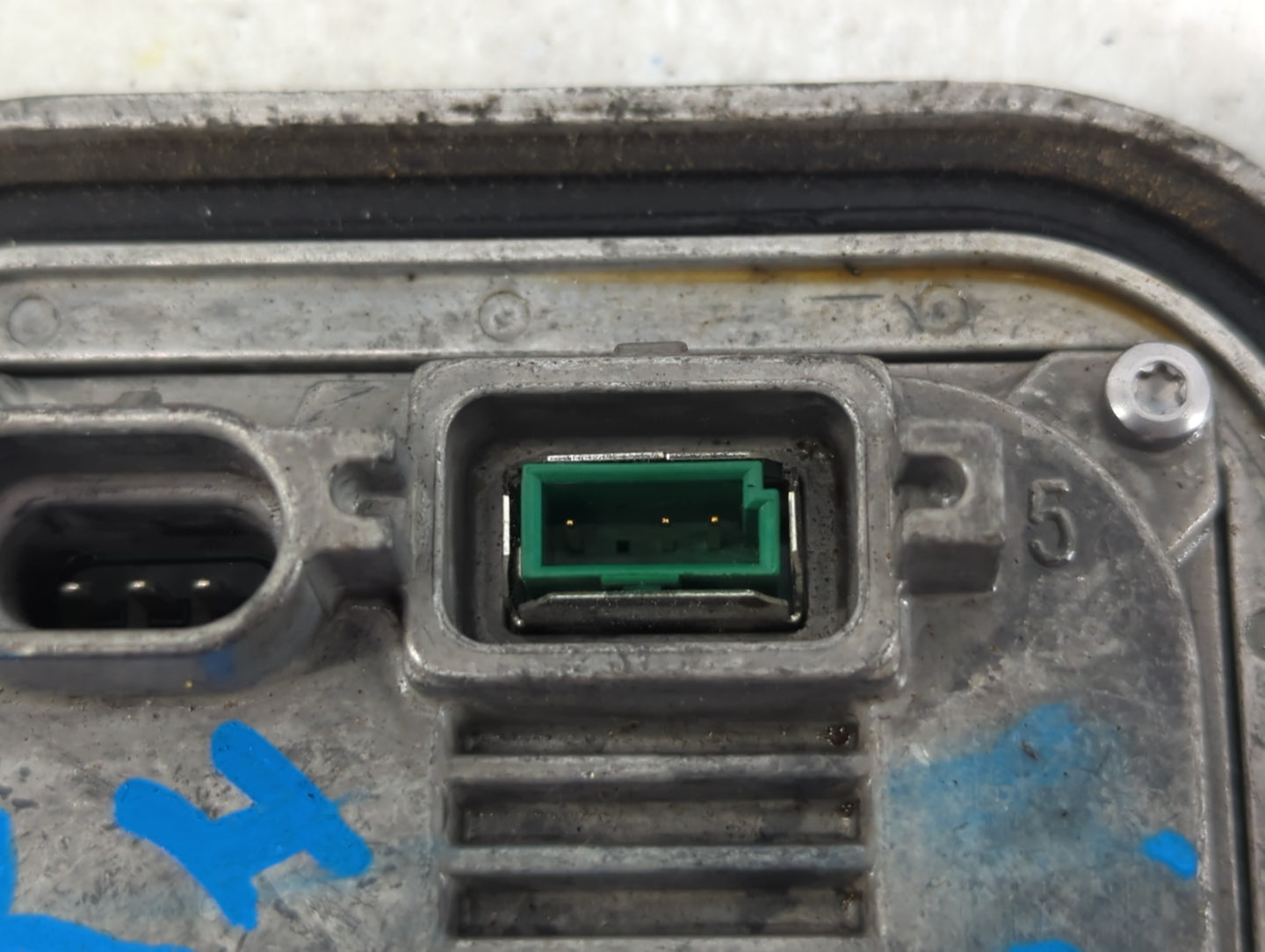 2013-2016 Ford Escape Headlight Ballast Head Light - Oemusedautoparts1.com