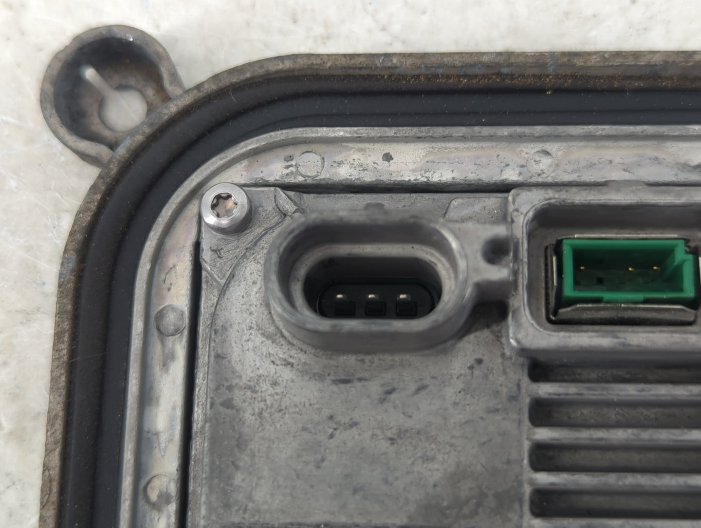 2013-2016 Ford Escape Headlight Ballast Head Light - Oemusedautoparts1.com