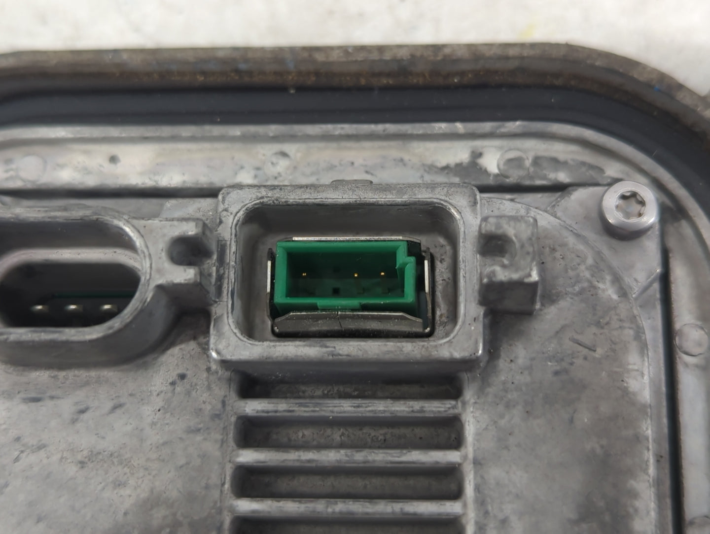 2013-2016 Ford Escape Headlight Ballast Head Light - Oemusedautoparts1.com