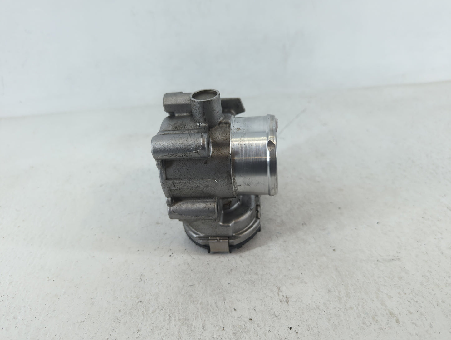 2013-2016 Ford Escape Throttle Body P/N:7S7G-9F991-CA Fits Fits 2013 2014 2015 2016 2017 2018 2019 OEM Used Auto Parts - Oem