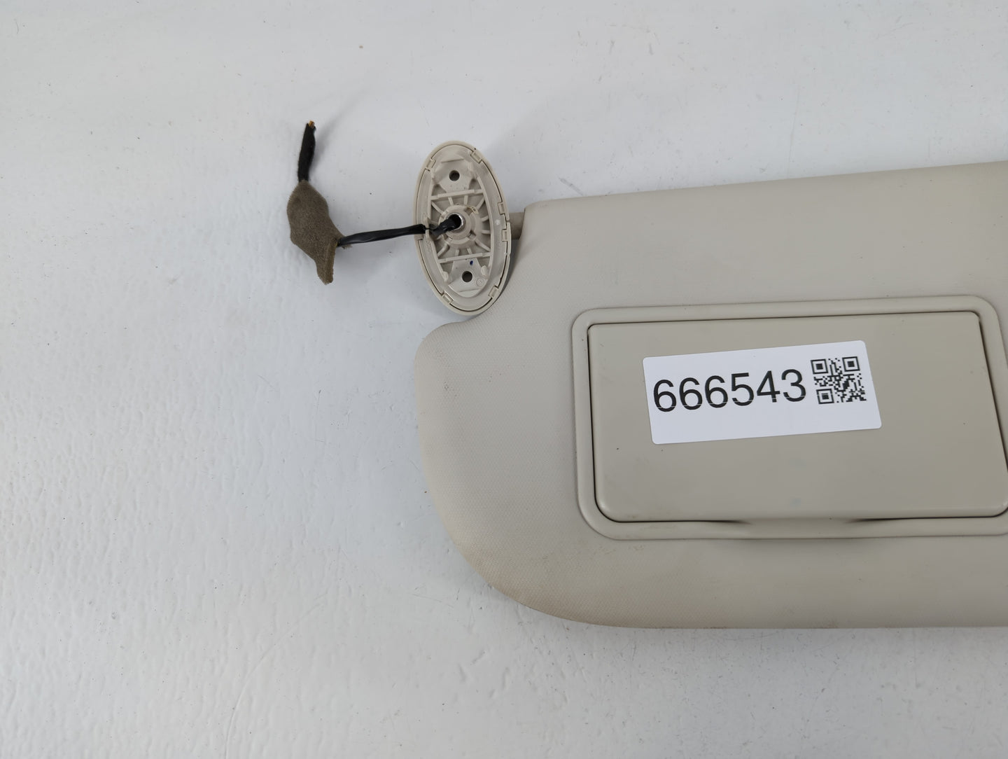 2013-2019 Ford Escape Sun Visor Shade Replacement Driver Left Mirror Fits Fits 2013 2014 2015 2016 2017 2018 2019 OEM Used A