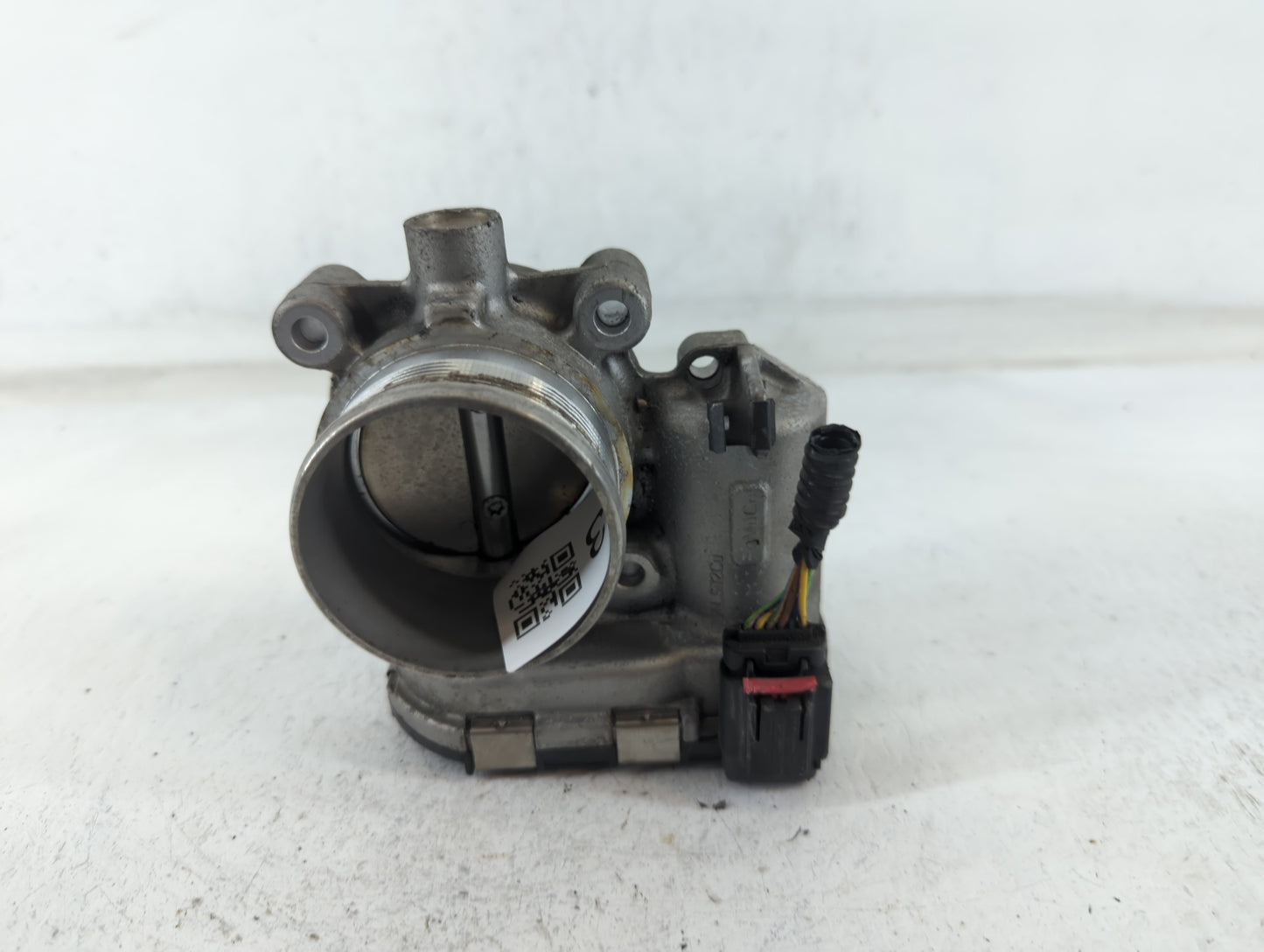 2013-2016 Ford Escape Throttle Body P/N:DS7E-9F991-BB Fits Fits 2012 2013 2014 2015 2016 2017 OEM Used Auto Parts - Oemuseda