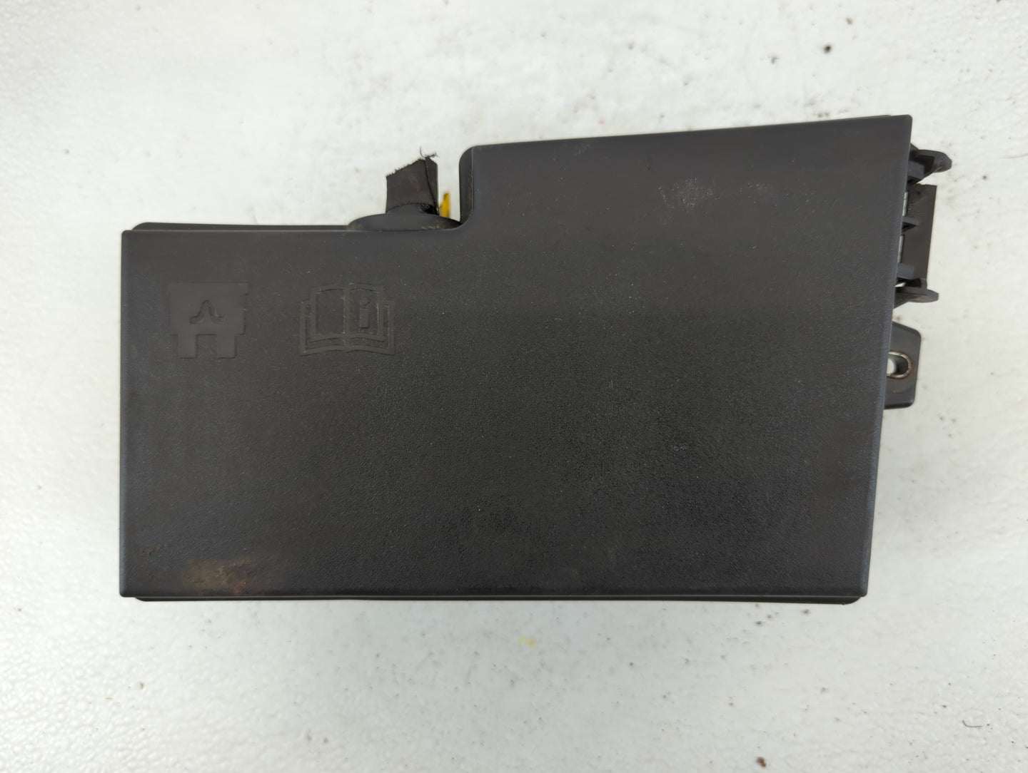 2013-2016 Ford Escape Fusebox Fuse Box Panel Relay Module P/N:AV6T-14A067-AD Fits Fits 2013 2014 2015 2016 OEM Used Auto Par