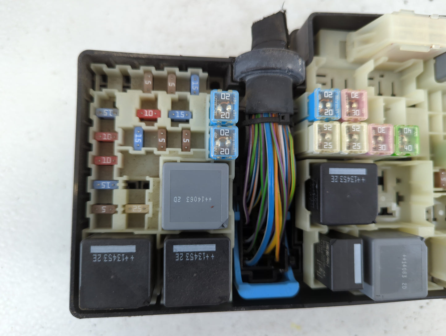 2013-2016 Ford Escape Fusebox Fuse Box Panel Relay Module P/N:AV6T-14A067-AD Fits Fits 2013 2014 2015 2016 OEM Used Auto Par