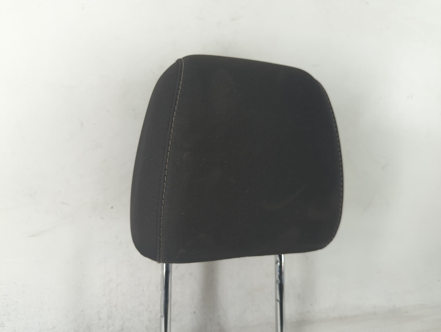 2013-2015 Ford Escape Headrest Head Rest Front Driver Passenger Seat - Oemusedautoparts1.com