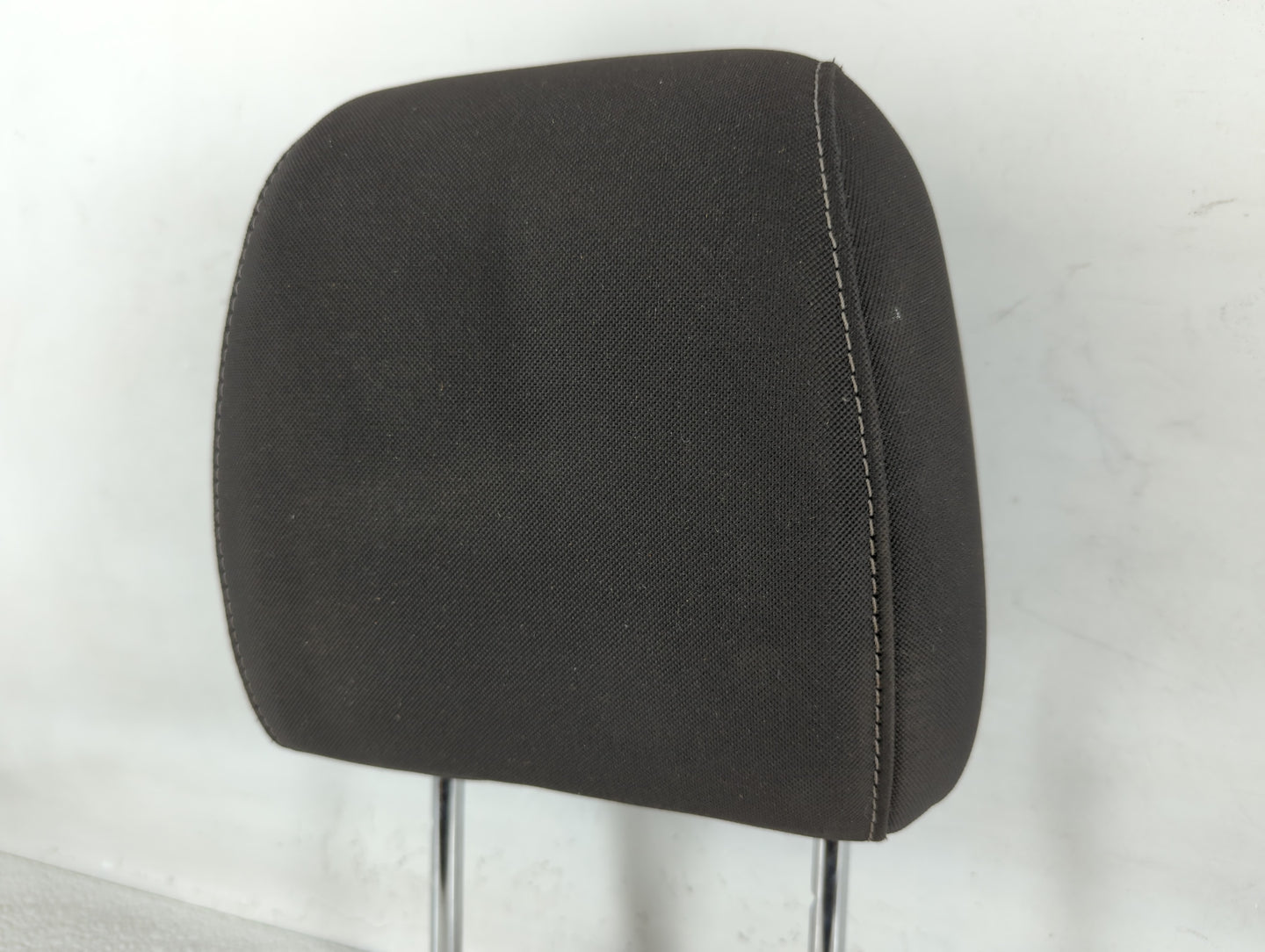 2014 Ford Escape Headrest Head Rest Front Driver Passenger Seat Fits OEM Used Auto Parts - Oemusedautoparts1.com