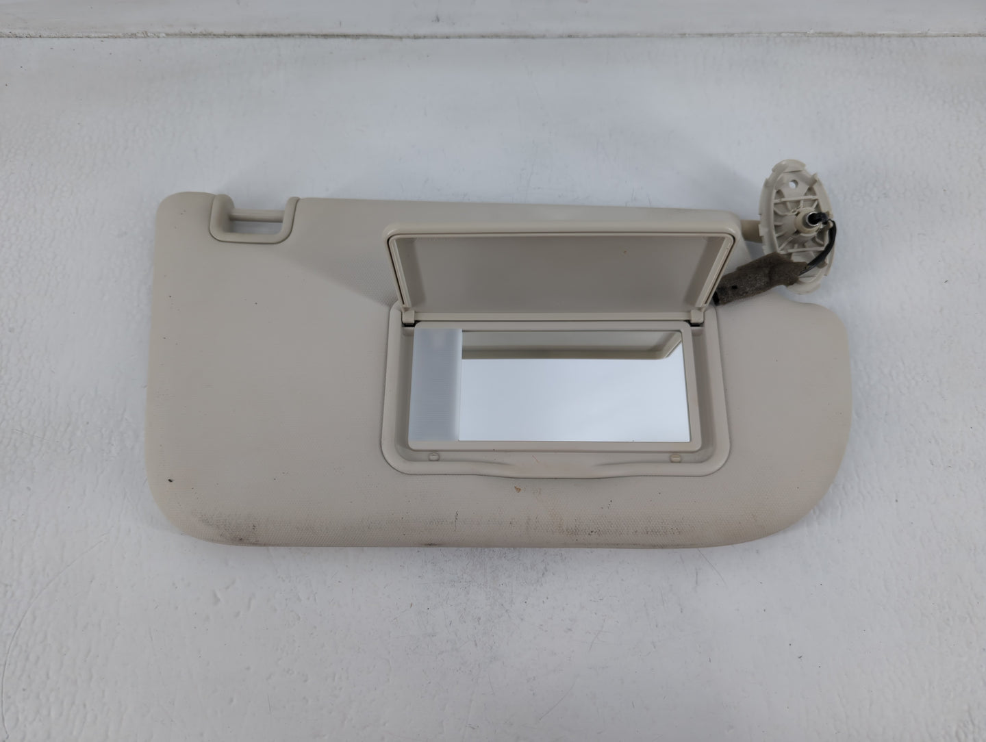 2013-2019 Ford Escape Sun Visor Shade Replacement Passenger Right Mirror Fits Fits 2013 2014 2015 2016 2017 2018 2019 OEM Us