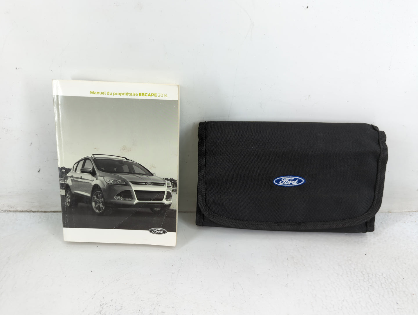 2014 Ford Escape Owners Manual Book Guide P/N:EJ5J19A321 BA OEM Used Auto Parts - Oemusedautoparts1.com