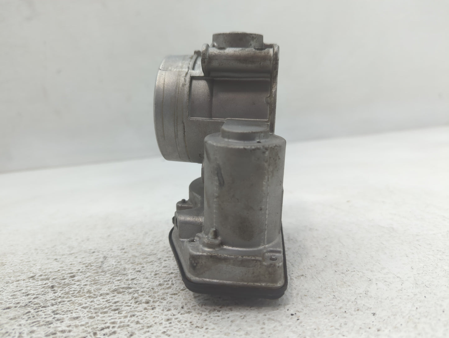 2013-2022 Ford Escape Throttle Body P/N:DS7E-9F991-AF Fits Fits 2013 2014 2015 2016 2017 2018 2019 2020 2021 2022 OEM Used A