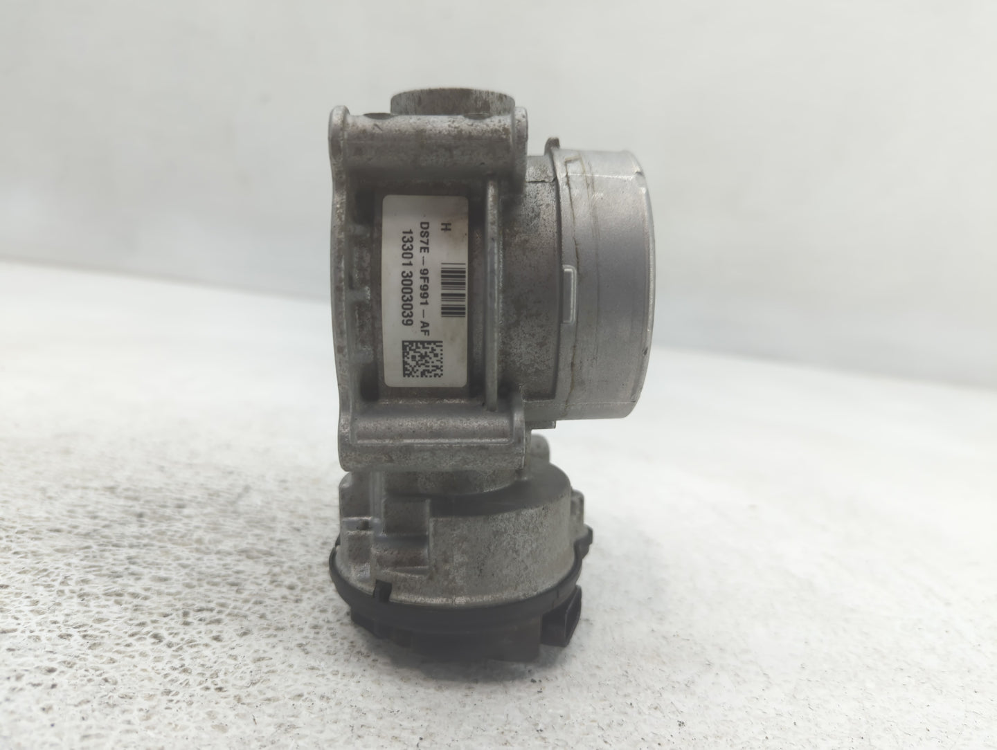 2013-2022 Ford Escape Throttle Body P/N:DS7E-9F991-AF Fits Fits 2013 2014 2015 2016 2017 2018 2019 2020 2021 2022 OEM Used A