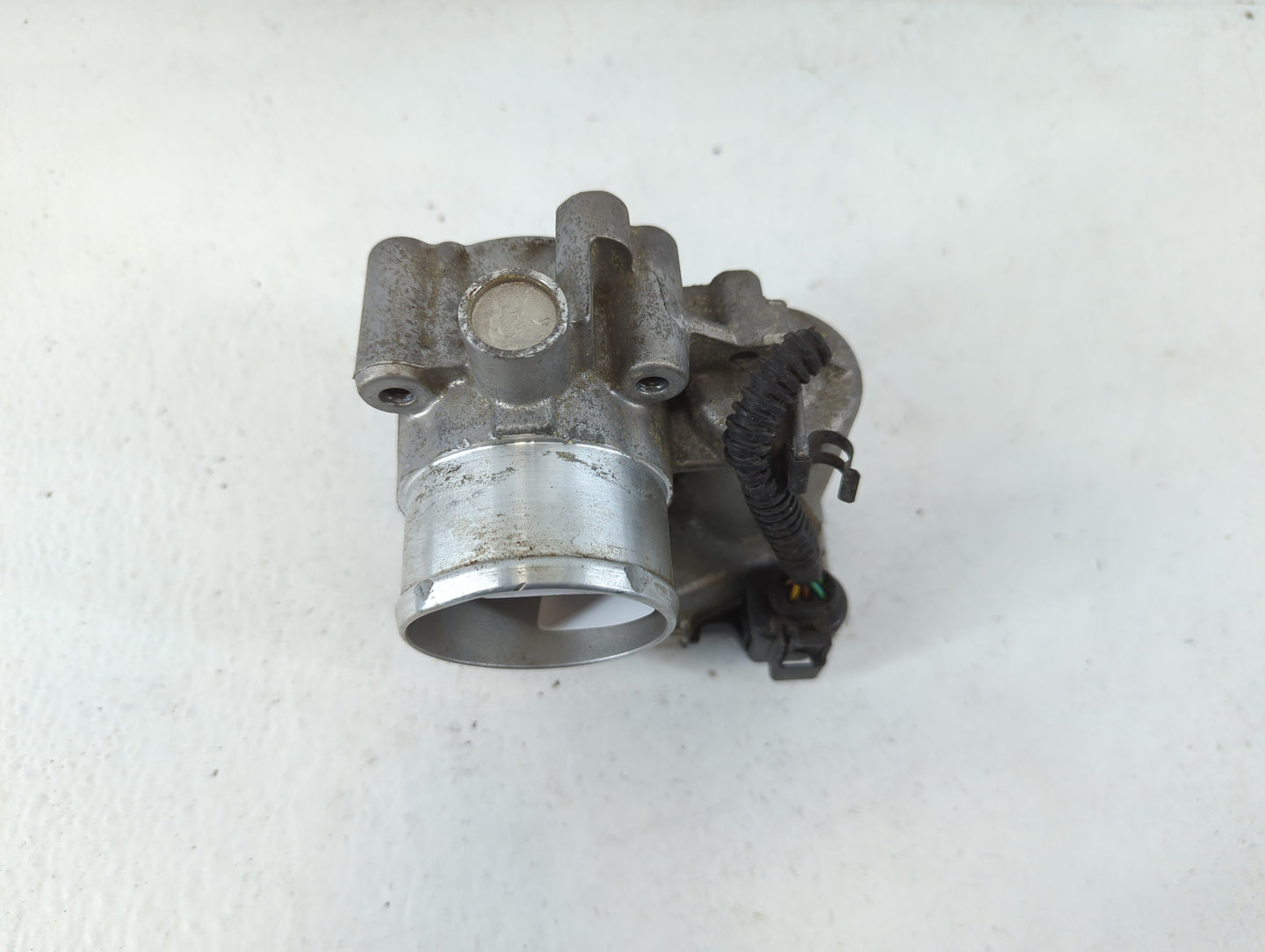 2013-2016 Ford Escape Throttle Body P/N:7S7G-9F991-CA Fits Fits 2013 2014 2015 2016 2017 2018 2019 OEM Used Auto Parts - Oem