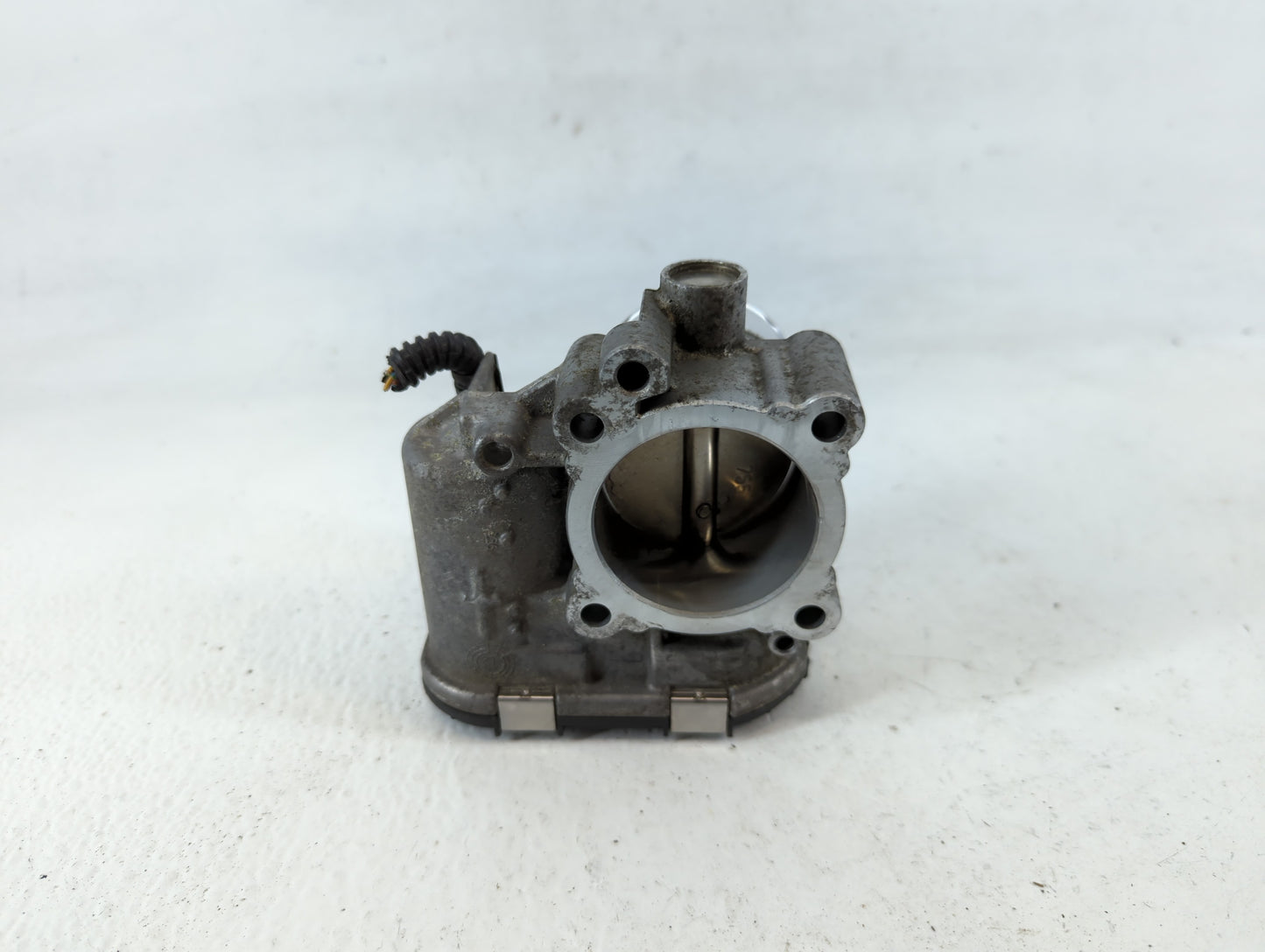 2013-2016 Ford Escape Throttle Body Fits Fits 2013 2014 2015 2016 2017 2018 2019 OEM Used Auto Parts - Oemusedautoparts1.com