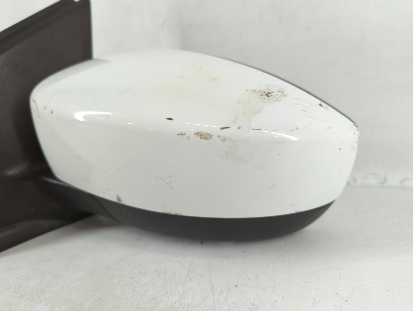 2013-2016 Ford Escape Driver Side View Mirror - Left Door Mirror OEM Used - Oemusedautoparts1.com