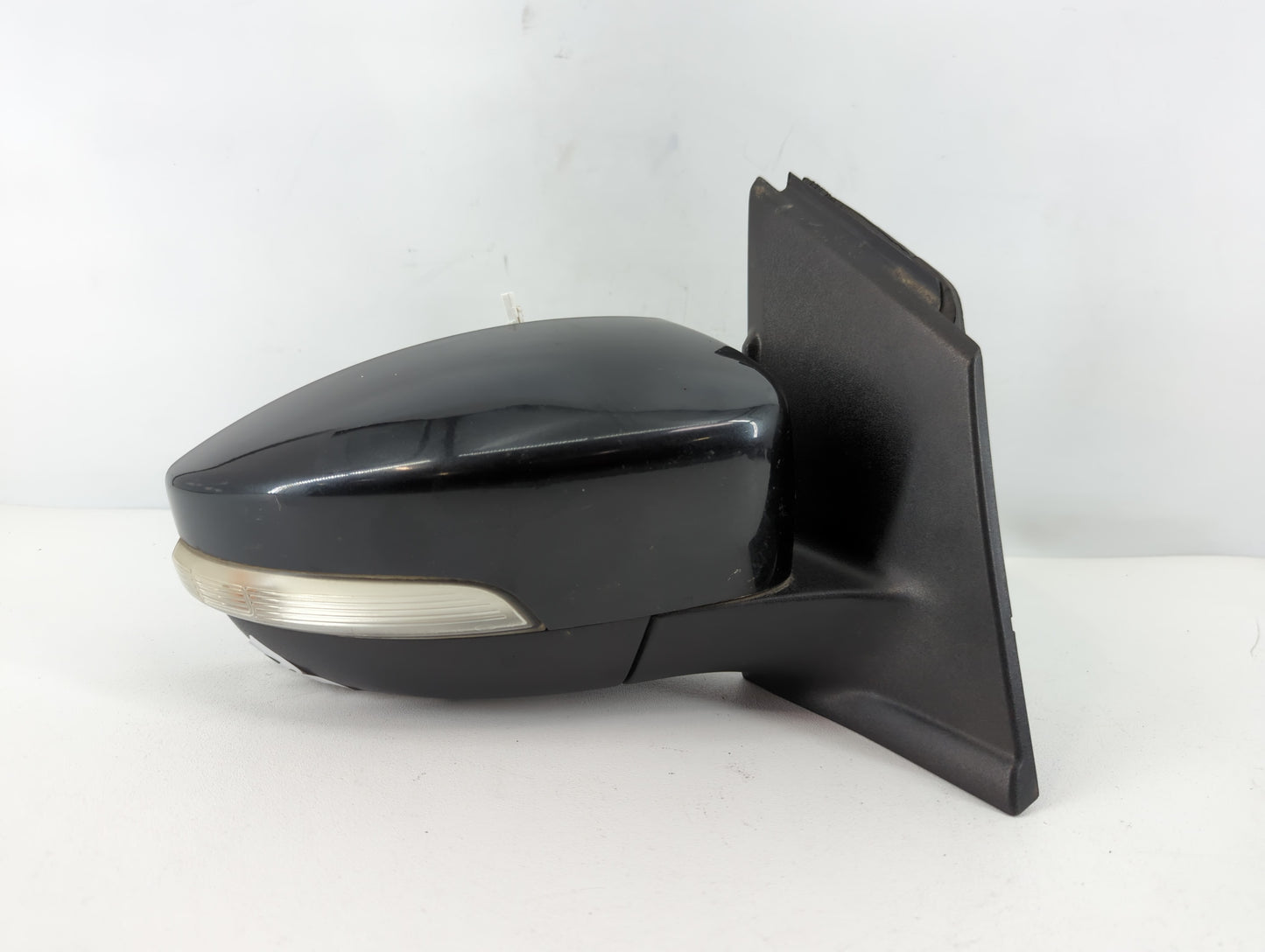 2013-2016 Ford Escape Passenger Side View Mirror - Right Door Mirror OEM Used - Oemusedautoparts1.com