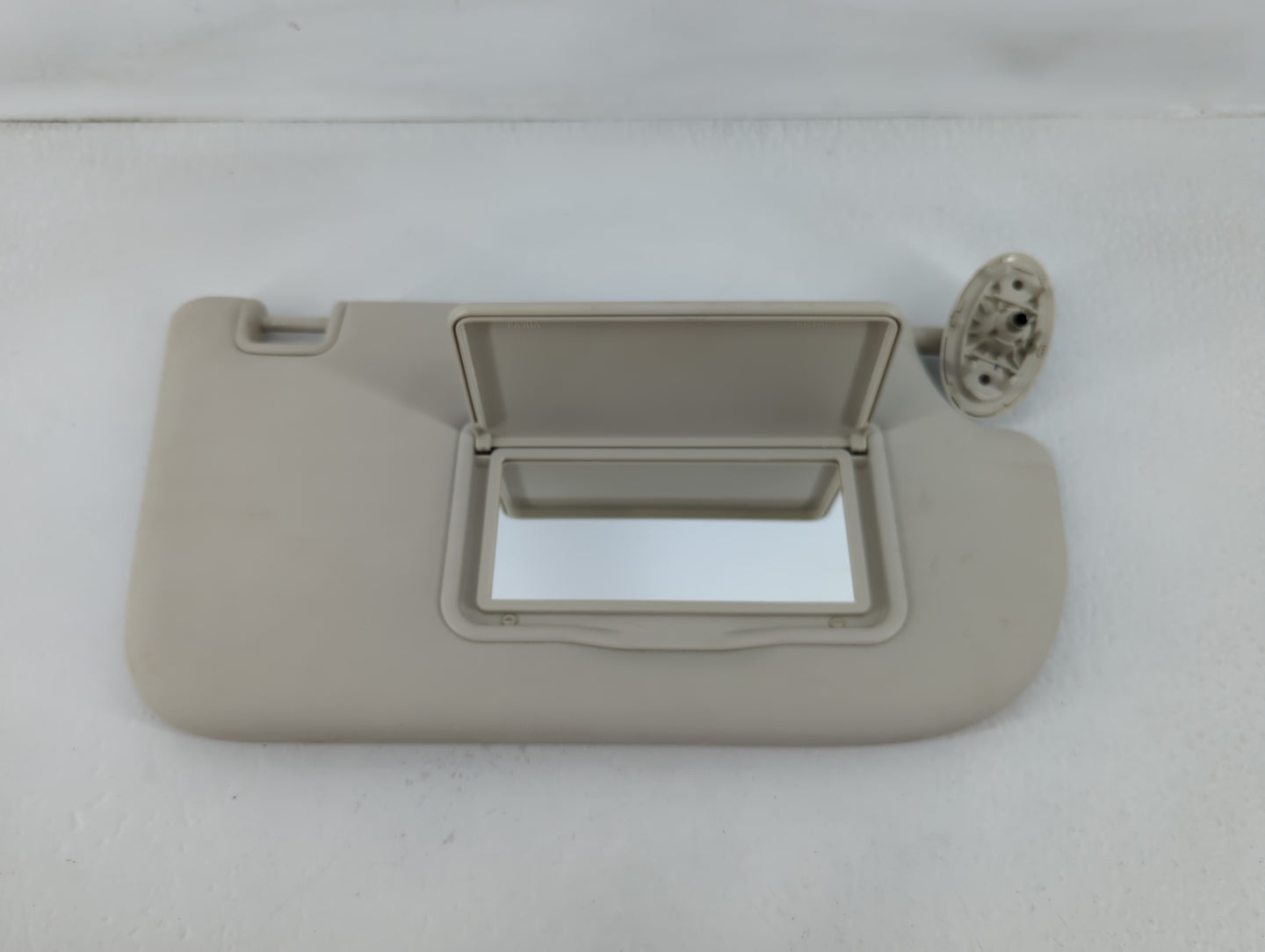 2013-2019 Ford Escape Sun Visor Shade Replacement Passenger Right Mirror Fits Fits 2013 2014 2015 2016 2017 2018 2019 OEM Us