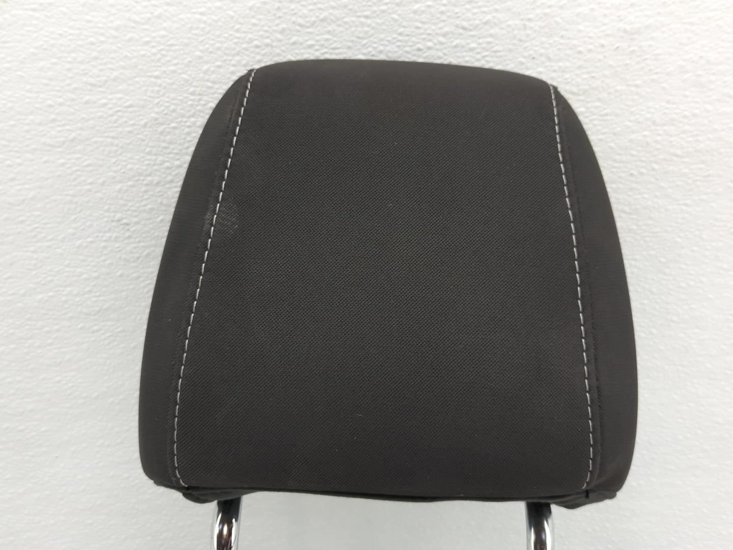 Ford Escape Headrest Head Rest Front Driver Passenger Seat Black - Oemusedautoparts1.com