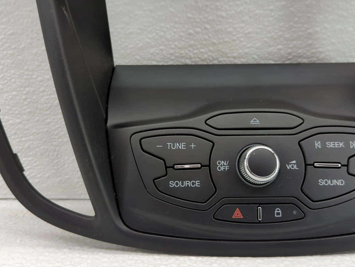 2013-2016 Ford Escape Radio AM FM Cd Player Receiver Replacement P/N:>C166Y< CJ54-18835-CCW Fits Fits 2013 2014 2015 2016 OE