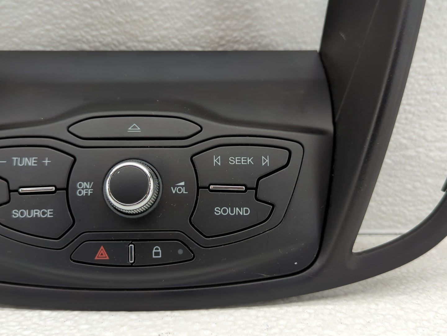 2013-2016 Ford Escape Radio AM FM Cd Player Receiver Replacement P/N:>C166Y< CJ54-18835-CCW Fits Fits 2013 2014 2015 2016 OE