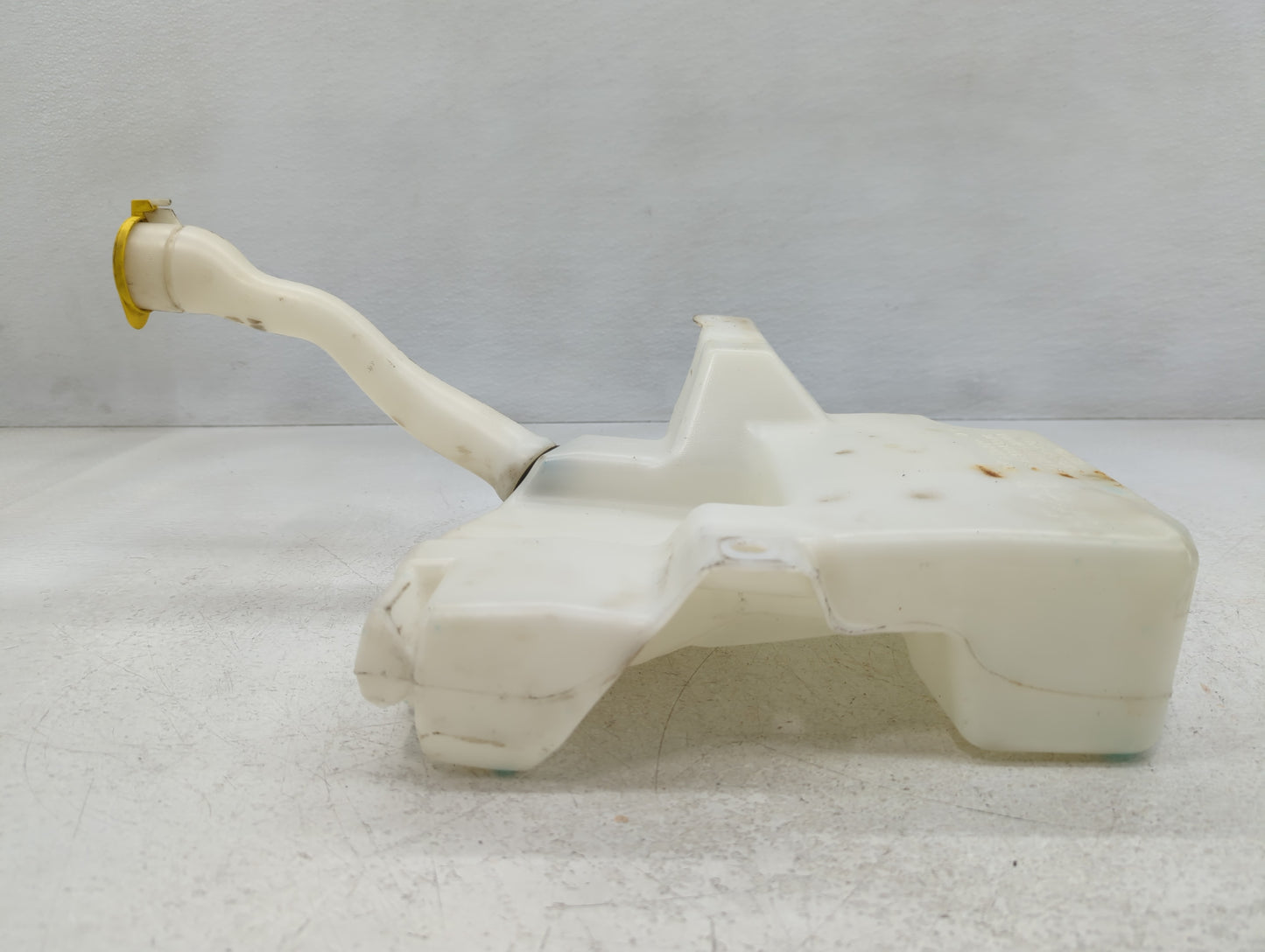 2013-2014 Ford Escape Windshield Washer Fluid Reservoir Bottle Oem - Oemusedautoparts1.com