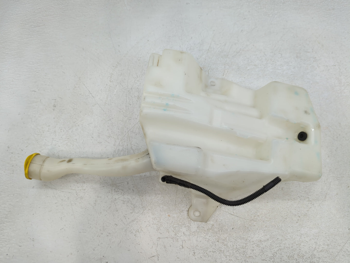 2013-2014 Ford Escape Windshield Washer Fluid Reservoir Bottle Oem - Oemusedautoparts1.com