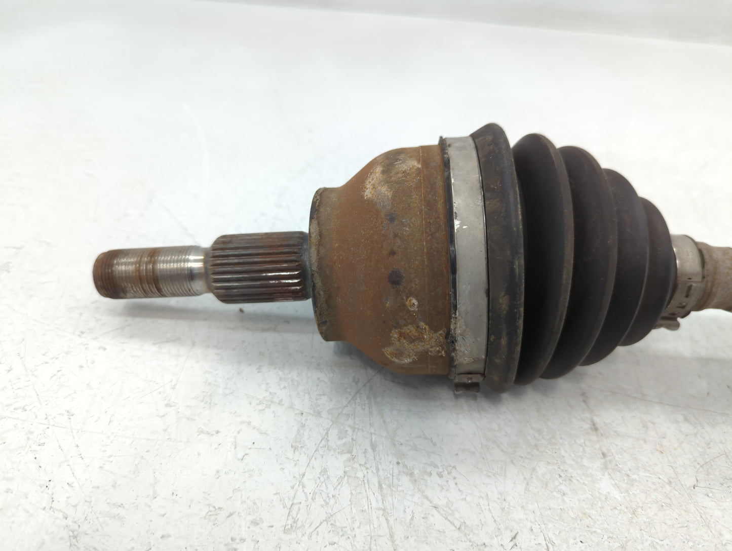 2013-2019 Ford Escape Axle Shaft Front Driver Cv C/v - Oemusedautoparts1.com
