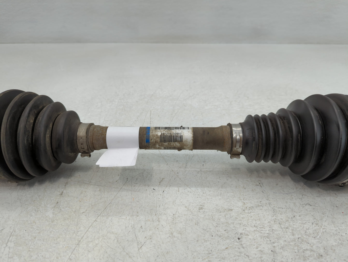 2013-2019 Ford Escape Axle Shaft Front Driver Cv C/v - Oemusedautoparts1.com