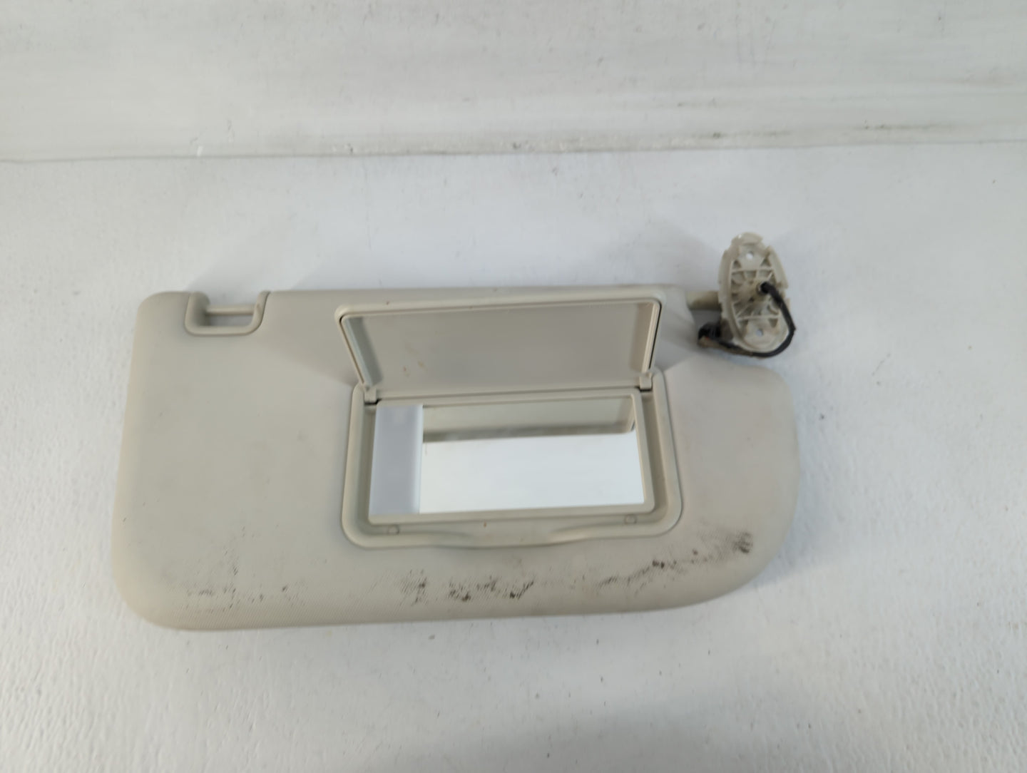 2013-2019 Ford Escape Sun Visor Shade Replacement Passenger Right Mirror Fits Fits 2013 2014 2015 2016 2017 2018 2019 OEM Us