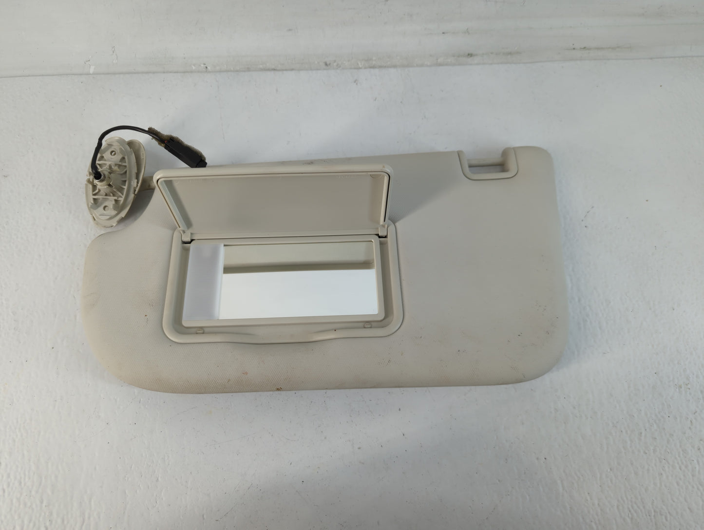 2013-2019 Ford Escape Sun Visor Shade Replacement Driver Left Mirror Fits Fits 2013 2014 2015 2016 2017 2018 2019 OEM Used A