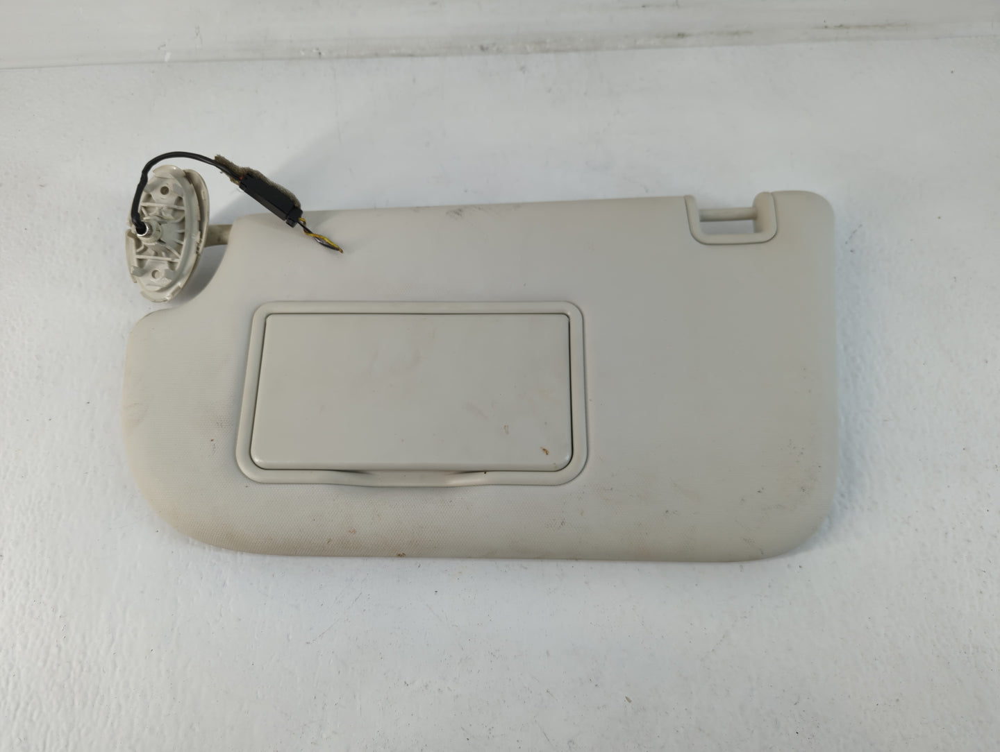 2013-2019 Ford Escape Sun Visor Shade Replacement Driver Left Mirror Fits Fits 2013 2014 2015 2016 2017 2018 2019 OEM Used A