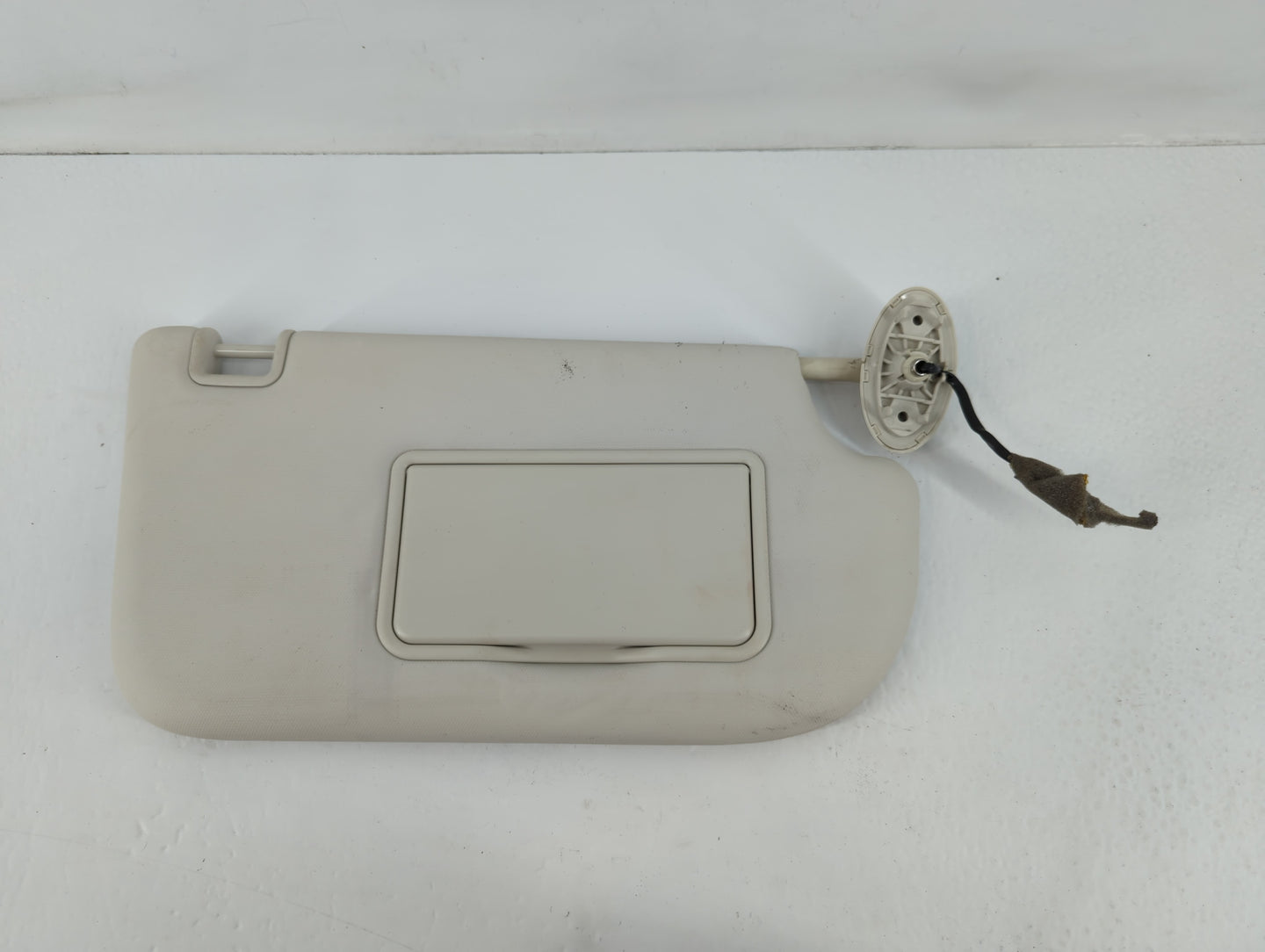2013-2019 Ford Escape Sun Visor Shade Replacement Passenger Right Mirror Fits Fits 2013 2014 2015 2016 2017 2018 2019 OEM Us