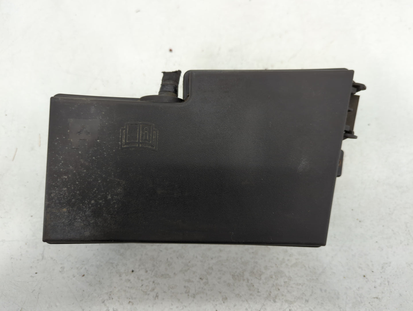 2013-2016 Ford Escape Fusebox Fuse Box Panel Relay Module P/N:E00027328 AV6T-14A142-AB Fits Fits 2013 2014 2015 2016 OEM Use